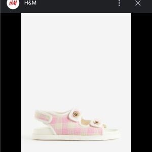 ISO!!!!!!!!!  Size 8 8.5 9    39 40